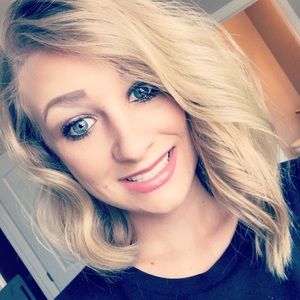 Meet your Posher, Shelly